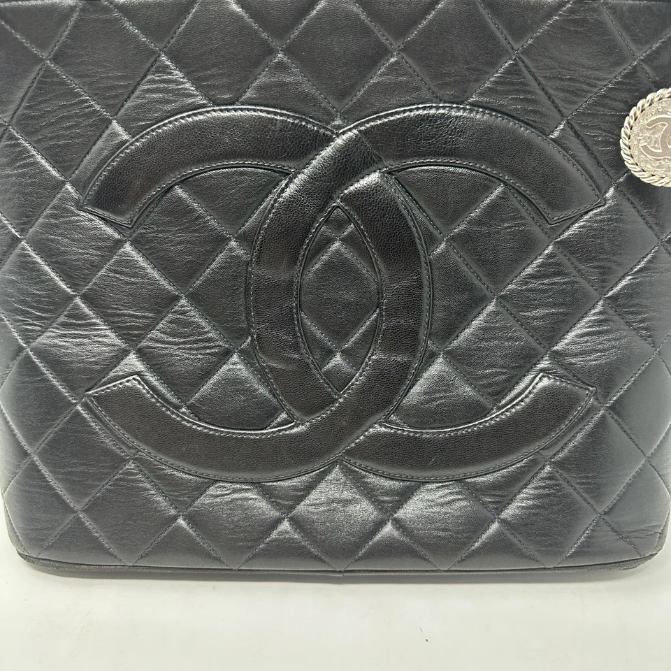 Vintage Chanel Medallion Tote Bag Lambskin Leather Silver Hardware Black Quilted - Image 4 of 4