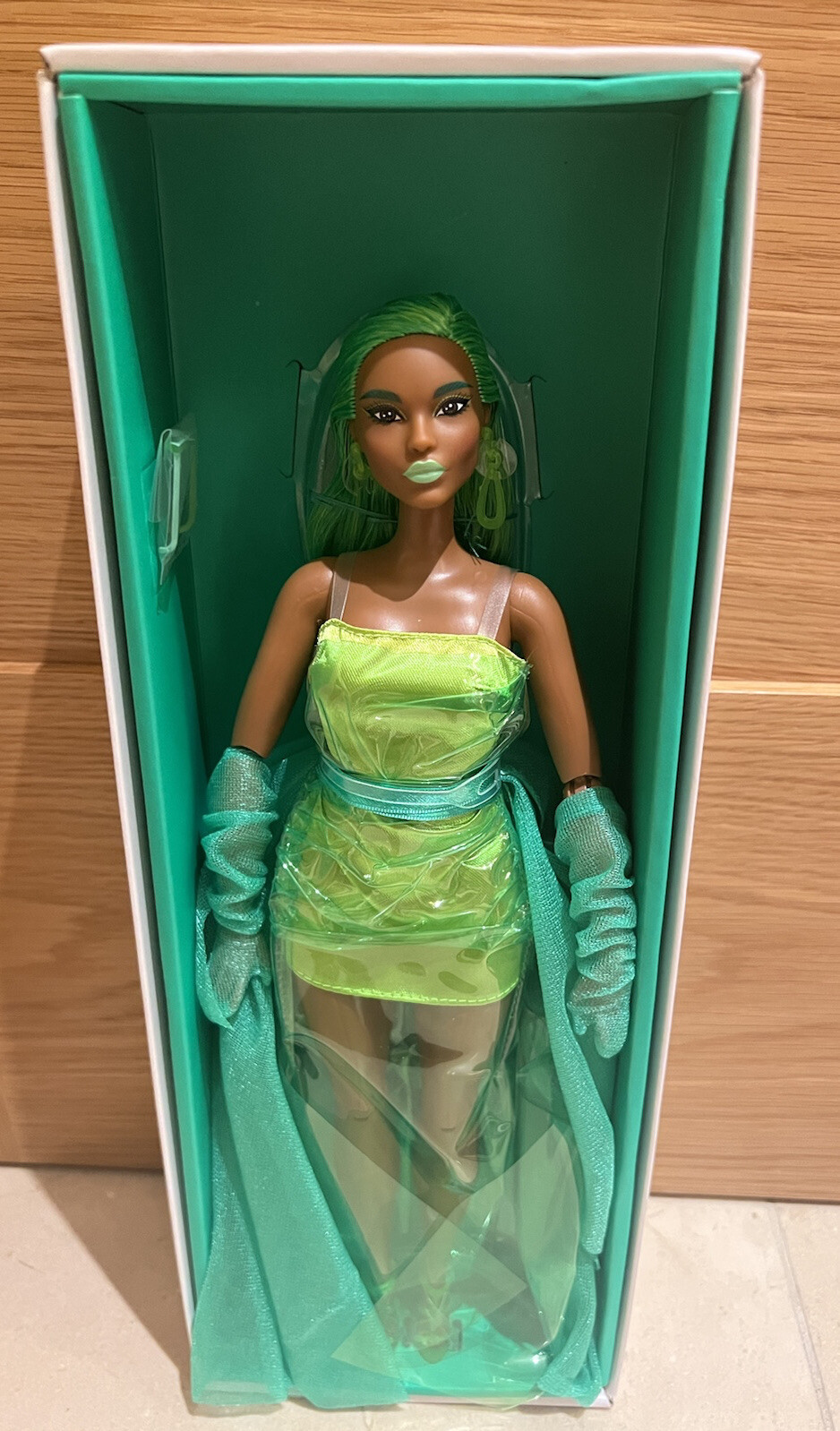 Barbie Chromatic Couture Convention Exclusive Yellow And Green Set Of 2 ...