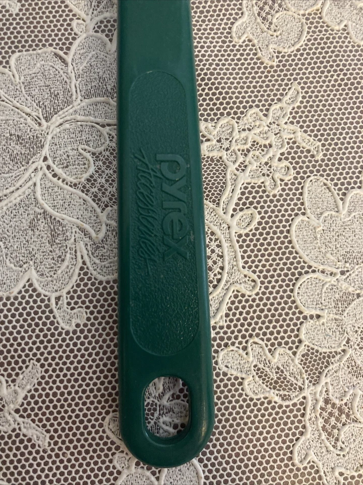 Vintage Pyrex Accessories 2102 Solid Spoon Green 11.5” - Image 3 of 4