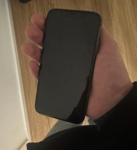 Apple iPhone 11 A2221 (CDMA + GSM) - 256GB - Schwarz, gebraucht