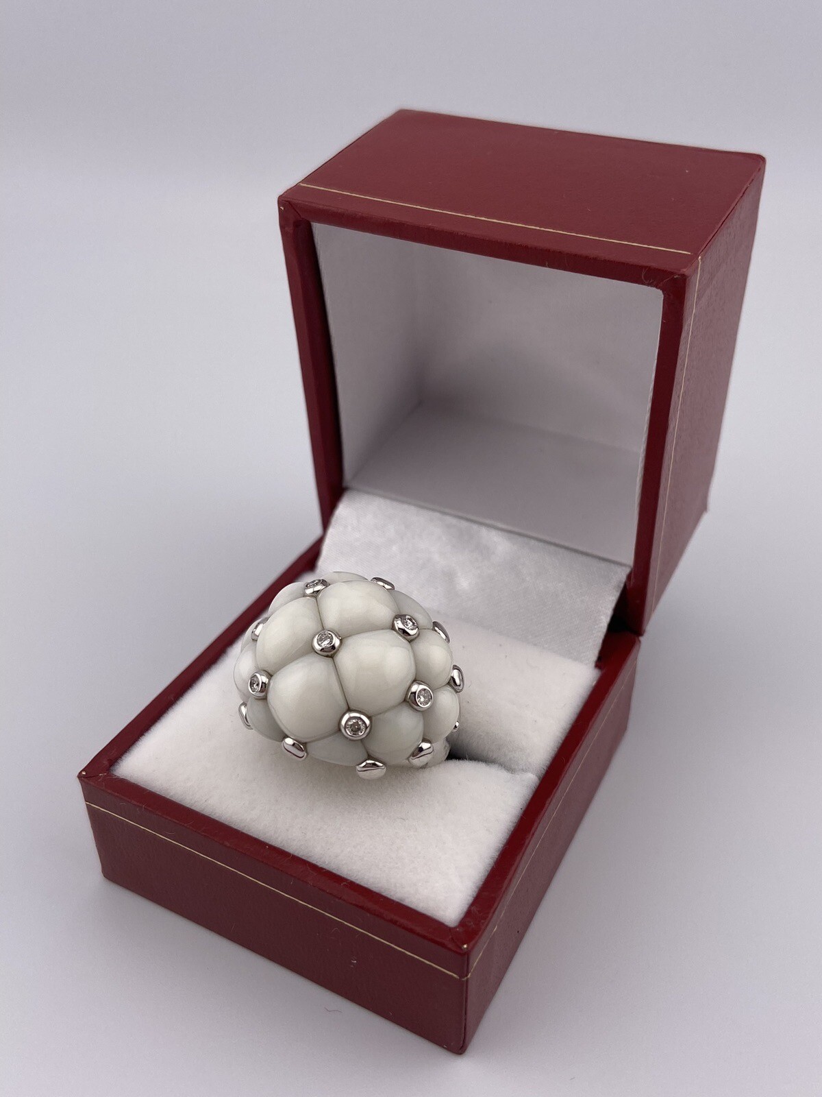 18KW Gold and Diamond accent Statement ring! - image 2