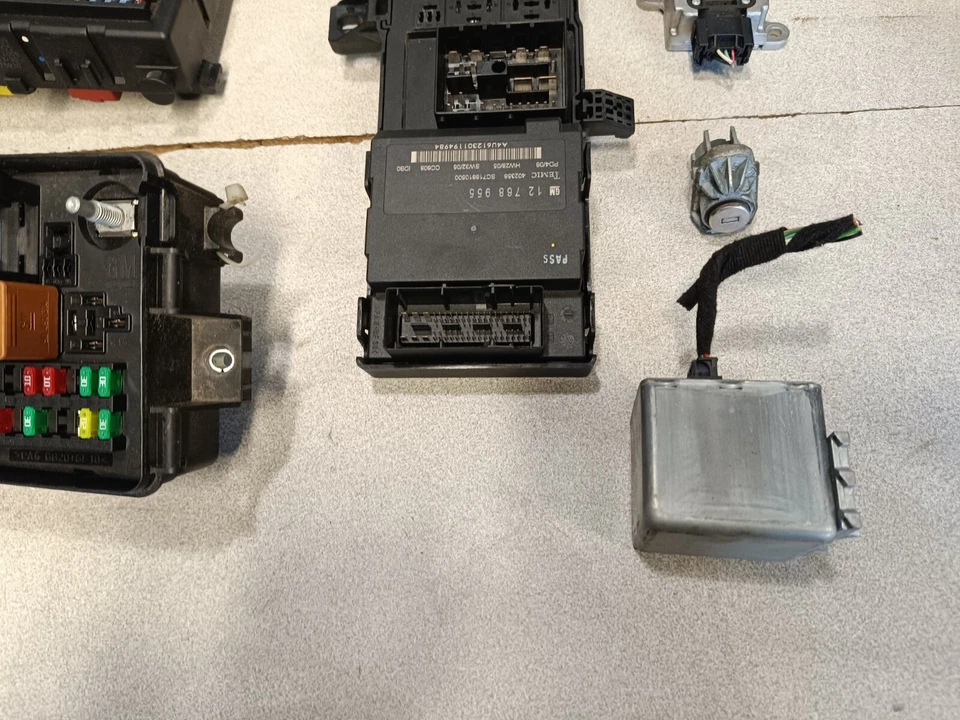 KIT DEMARRAGE ECU CADILLAC BLS 1.9 TID 150CV 55563326 / 0281013515 / 12767115 - Immagine 3 di 4