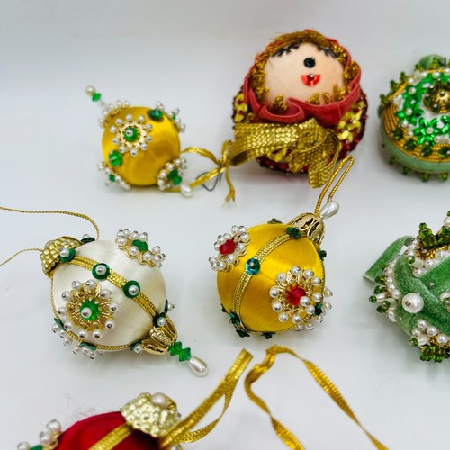 13 Vintage Handmade Sequin Pin Ornaments Boots Balls Christmas Holiday - Picture 10 of 13