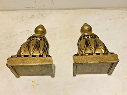 Ornate and Sculptured Corbel Sconce Wall Shelves, w/ edge, simulated Wood Finish - Picture 7 of 8