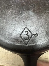 Vintage Chicago Hardware Foundry CHF #3 Diamond Logo 6.5" Cast Iron Skillet