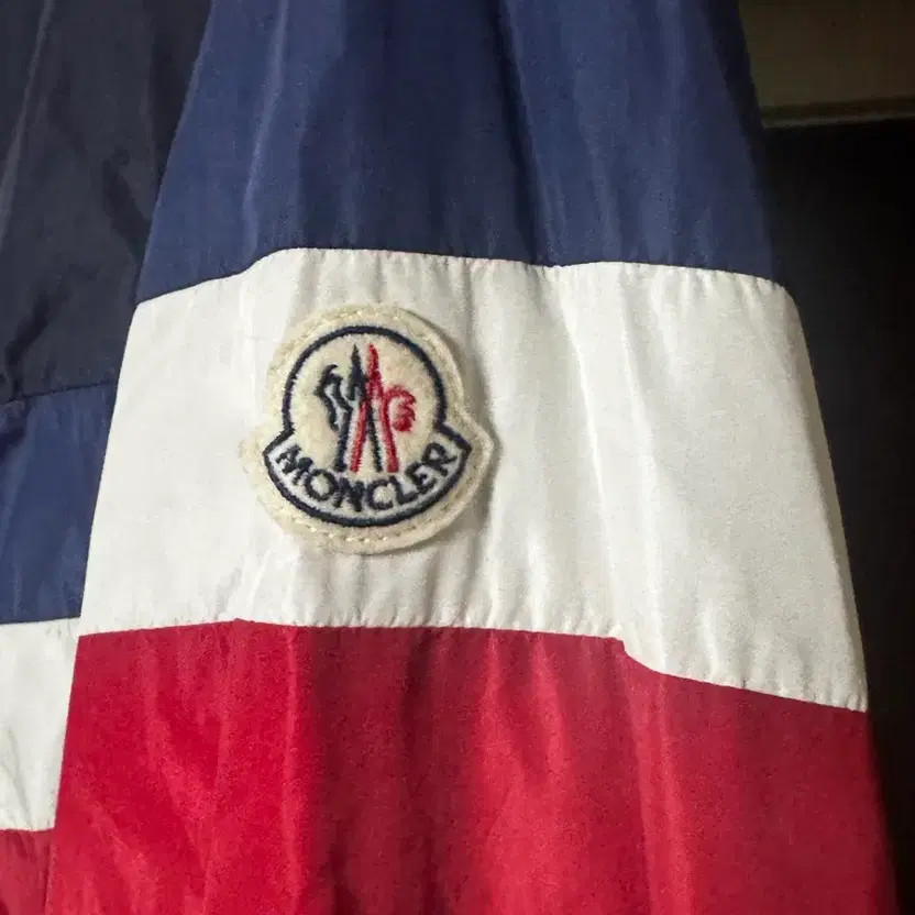 Moncler Navy Windbreaker Jacket - Pre-Owned thumbnail 2