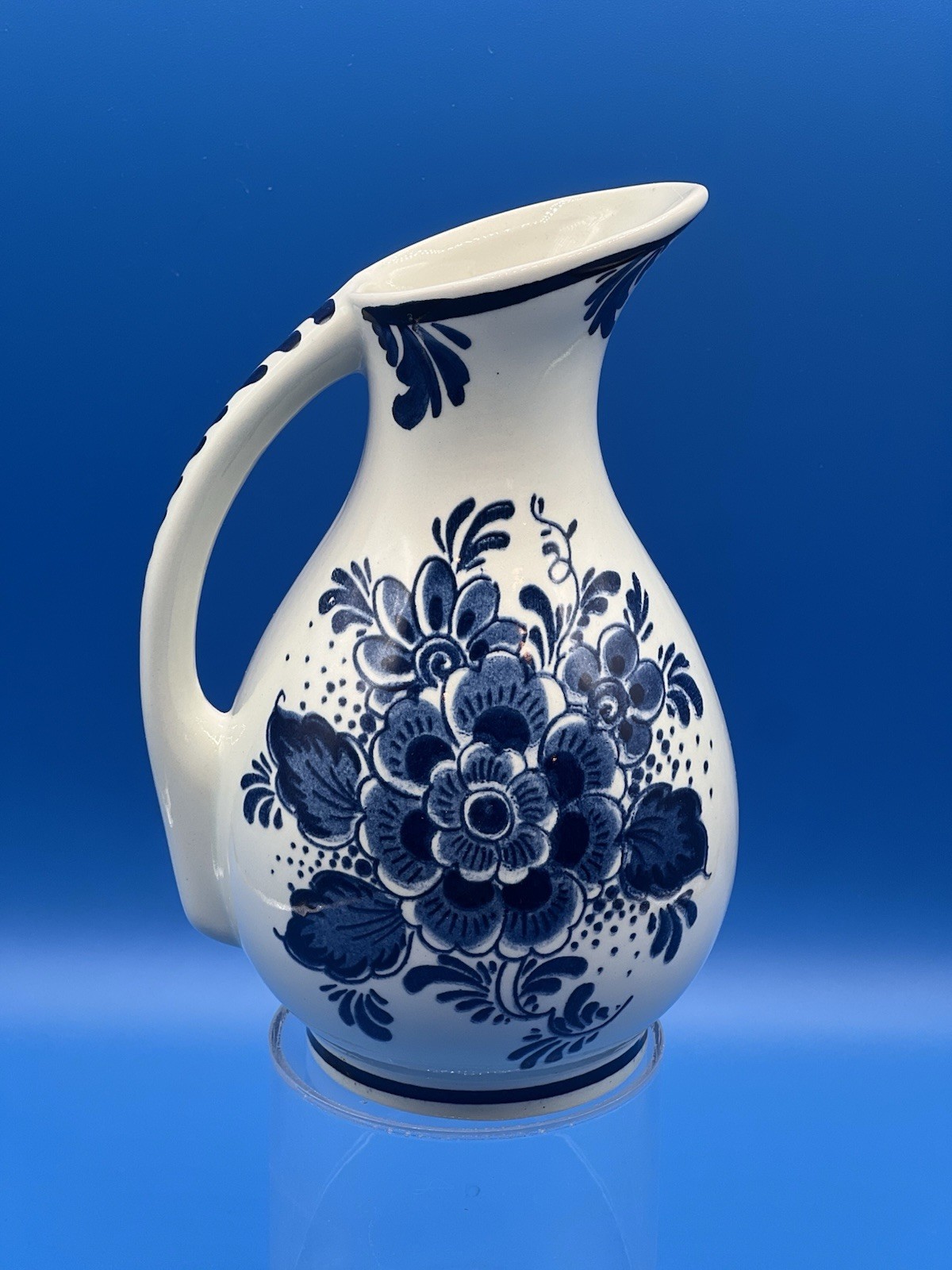 VTG.  Blauw Delfts Distel Pitcher /Creamer Made In Holland Blue White Floral 6"