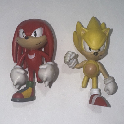DAMAGED Super Sonic The Hedgehog Yellow & Knuckles 2.5'' Figures Jazwares