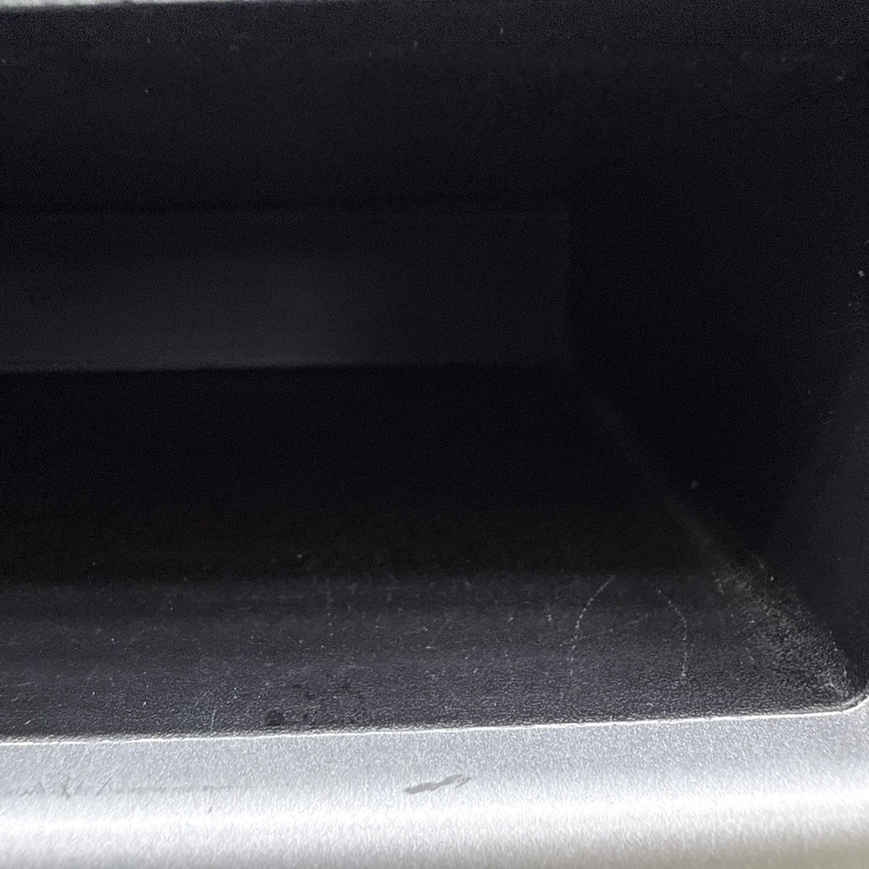 Dodge Caliber 2007-09 tablero central radio bisel envolvente climático panel de tablero plateado Foto 4 de 4