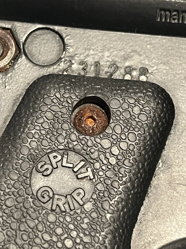 Pistola mecánica marcadora de paintball Tippmann 98 personalizada negra usada Foto 4 de 4