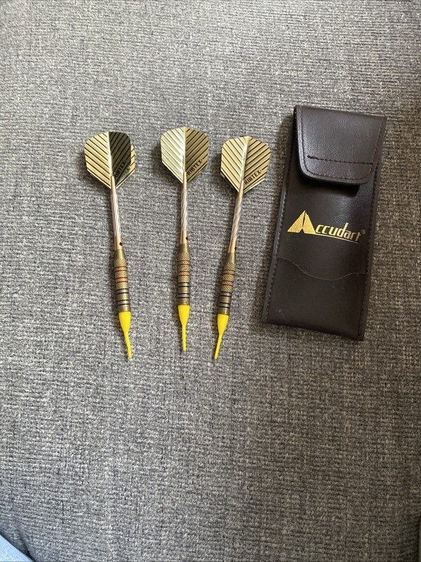 Vintage Accudart Darts Set w/ Leather Case and Flights