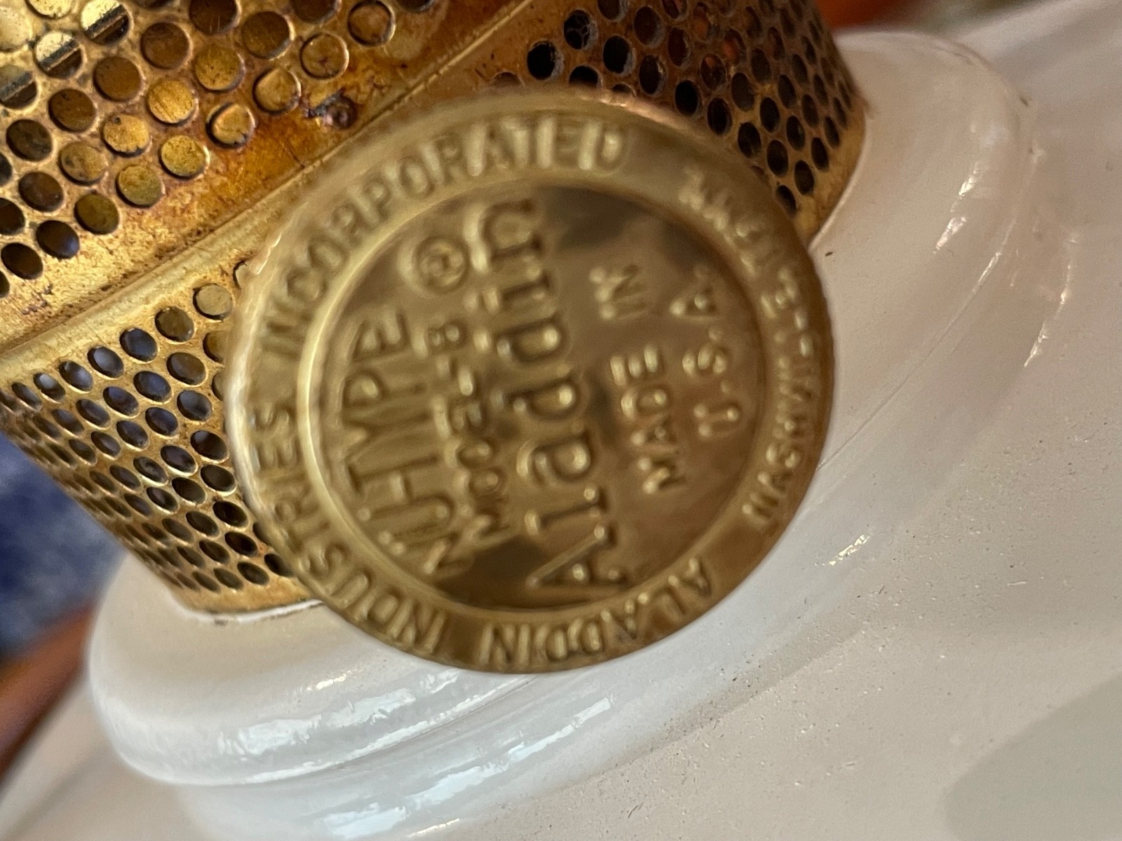 Vintage Aladdin Alacite Oil Lamp: Simplicity Model B76A, 1948