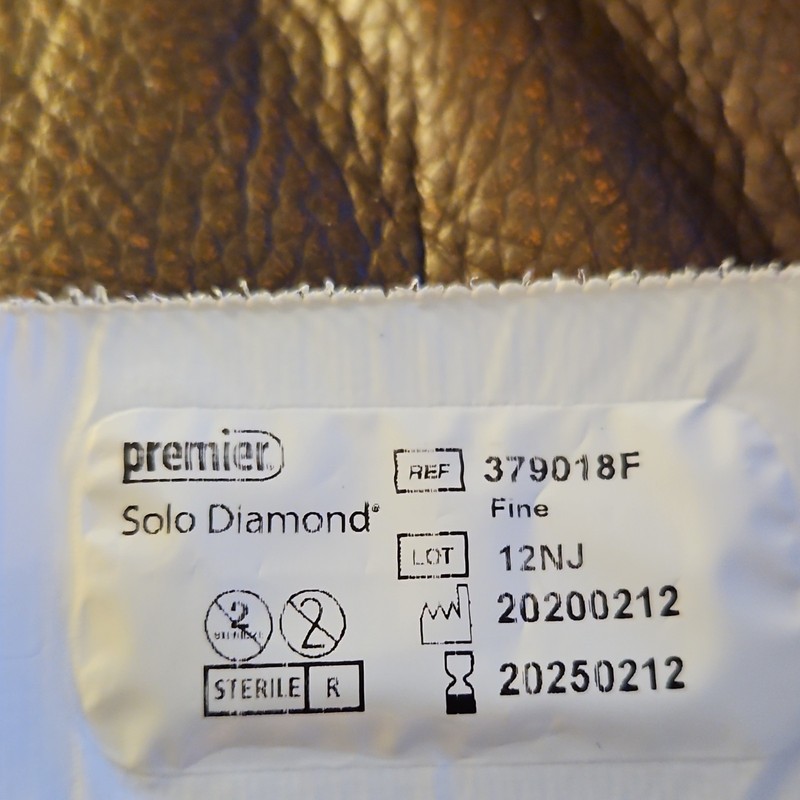 Premier Solo Diamond #379018F Diamond Bur, FG Shank, Fine Diamond Grit