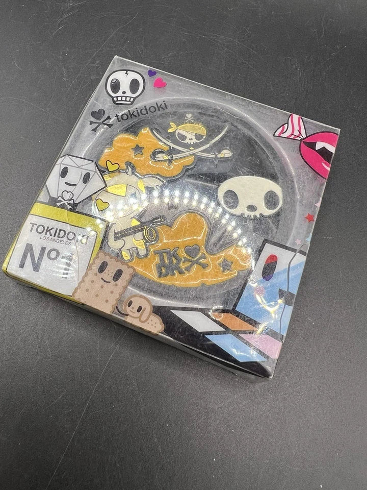 Tokidoki X 丝芙兰 24 克拉版小巧镜面限量版 — 第 3/4 张图片