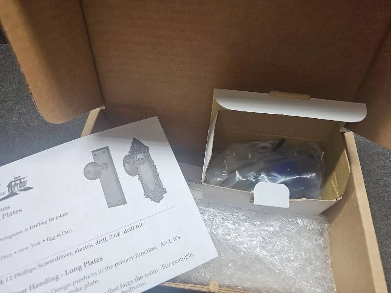 怀旧仓库 722813 鸡蛋和飞镖板水晶钴玻璃门把手 — 第 3/3 张图片