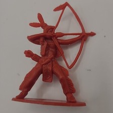 VINTAGE & RARE WILD WEST INDIAN CHIEF FIGURE