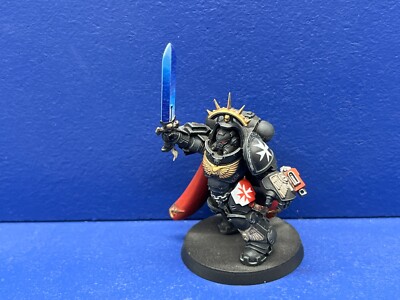 Primaris Captain in Gravis Armour der Black Templars GUT BEMALT