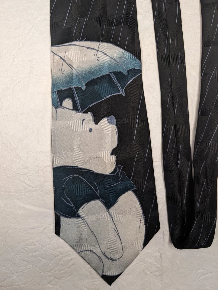 POOH Disney Winnie The Pooh In The Rain Paraguas Blanco y Negro Para hombres Corbata Seda Foto 2 de 4
