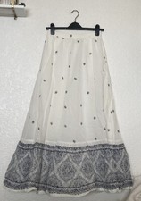 Garnet Hill Cr me And Navy Design Flowey 100 Organic Cotton Skirt