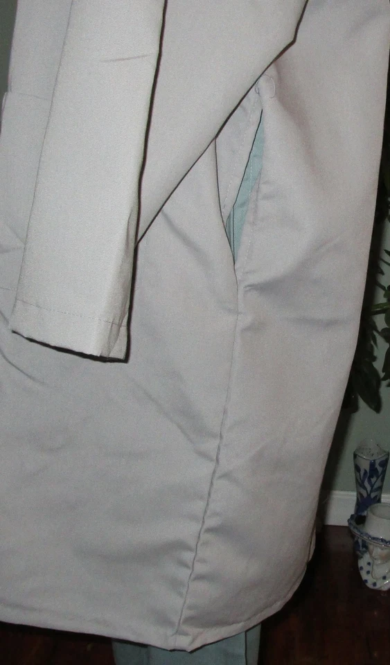 Best Medical L/S Men Lab Coat Button 3 Pocket 42" Length Gray Size 2X & 3X - Image 4 of 4