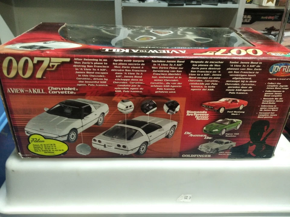 CHEVROLET CORVETTE 007 A VIEW TO A KILL 1:18 ERTL - Imagen 2 de 2
