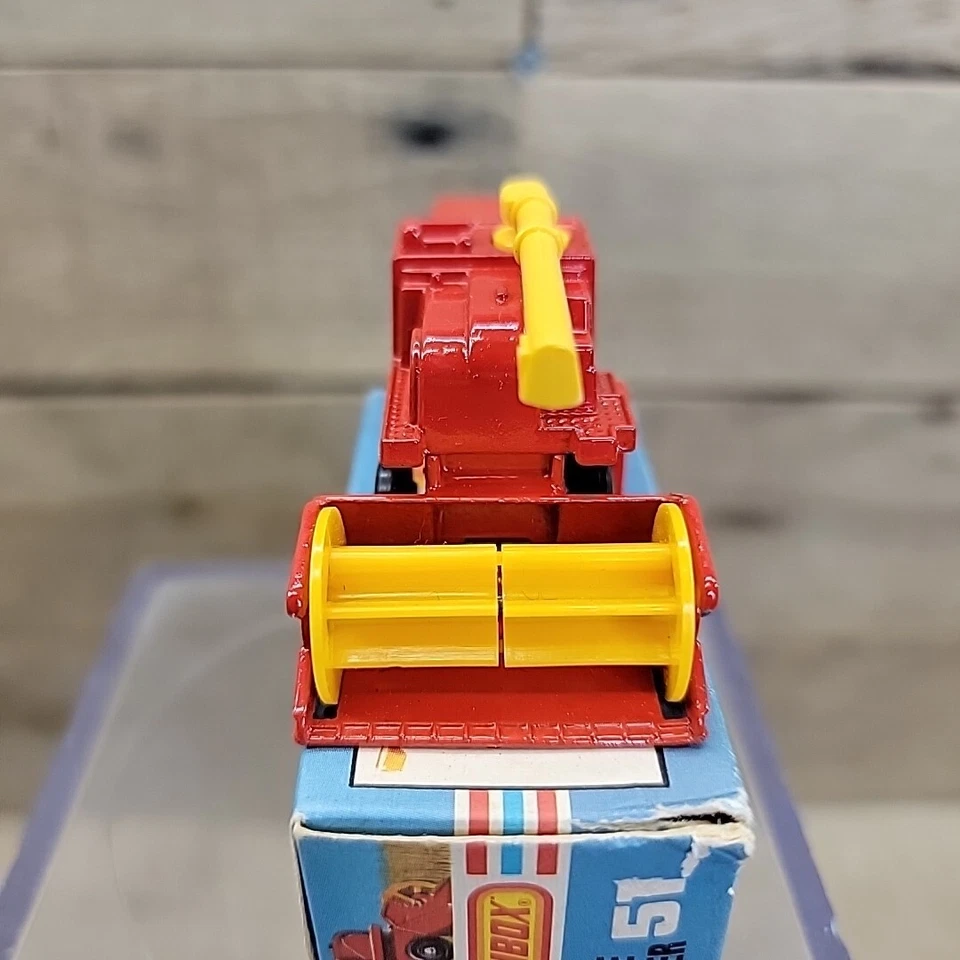 1977 - 1982 火柴盒编号 51 组合收割机带精美盒火柴盒 75 — 第 3/4 张图片