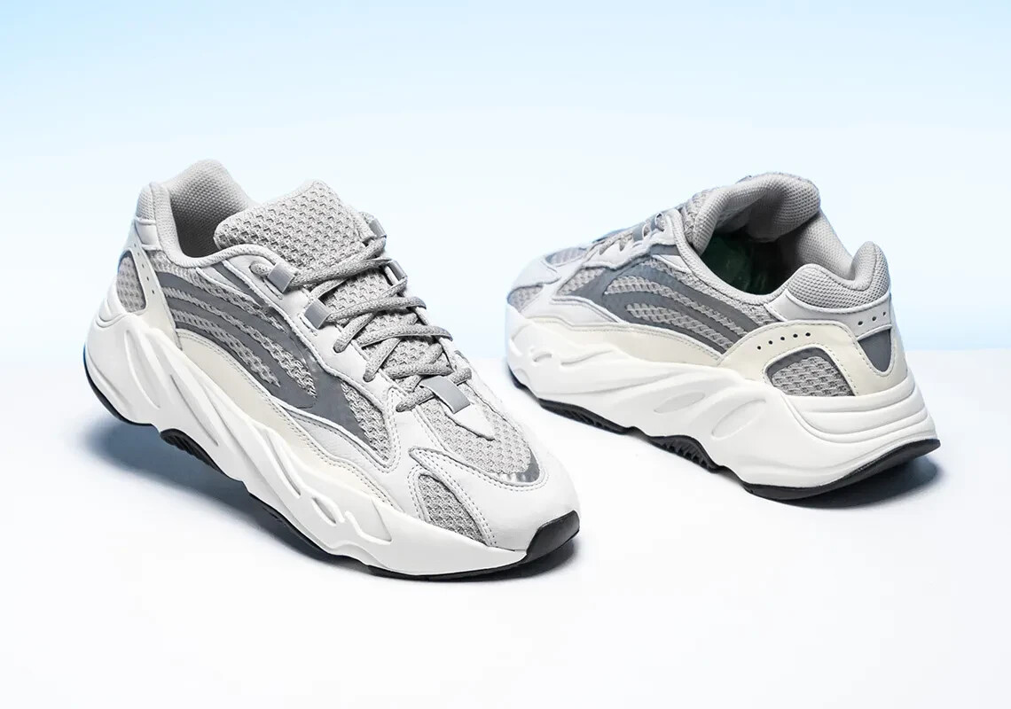 Adidas Yeezy Boost 700 V2 Low Static New In Box EF2829- SIZE