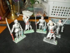 5 Cresent Toy Figurines