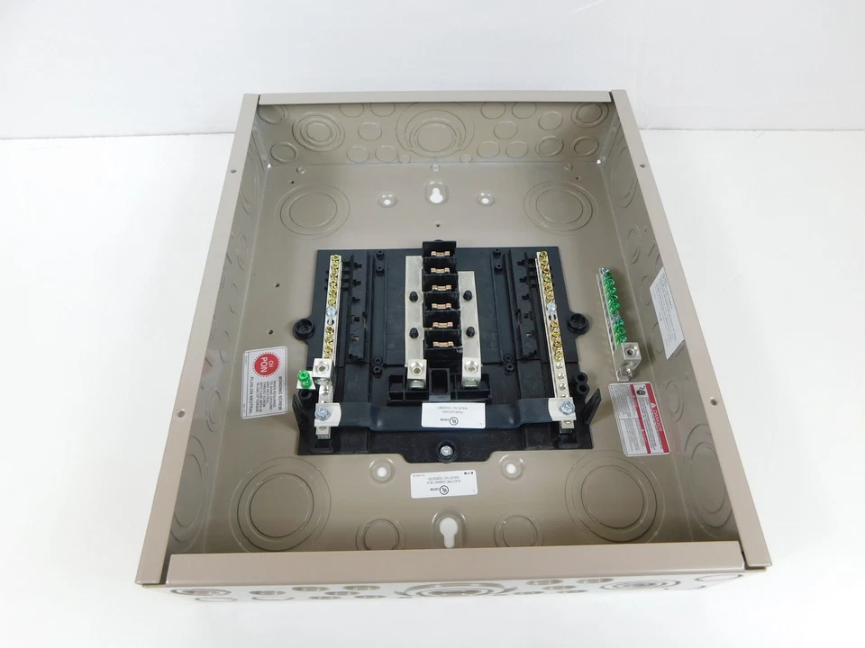 Centros de carga y paneles Eaton CHP12L125X0 Foto 3 de 4