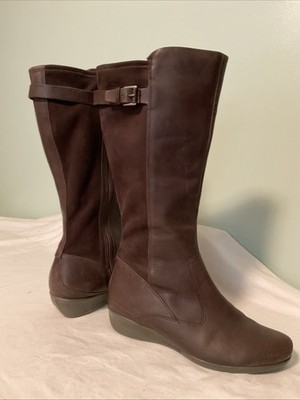ECCO Women s Tall Brown Leather Riding Boots Size 8 8.5 39 Side Zip Low Wedge