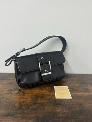 Michael Kors Schultertasche schwarz Colby Kalbsleder silberne Schnalle Magnetdetail