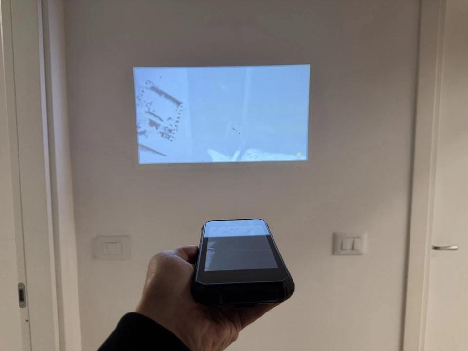 Doogee V Max Play Edizione VIP rugged Android Con Proiettore Integrato - Immagine 4 di 4