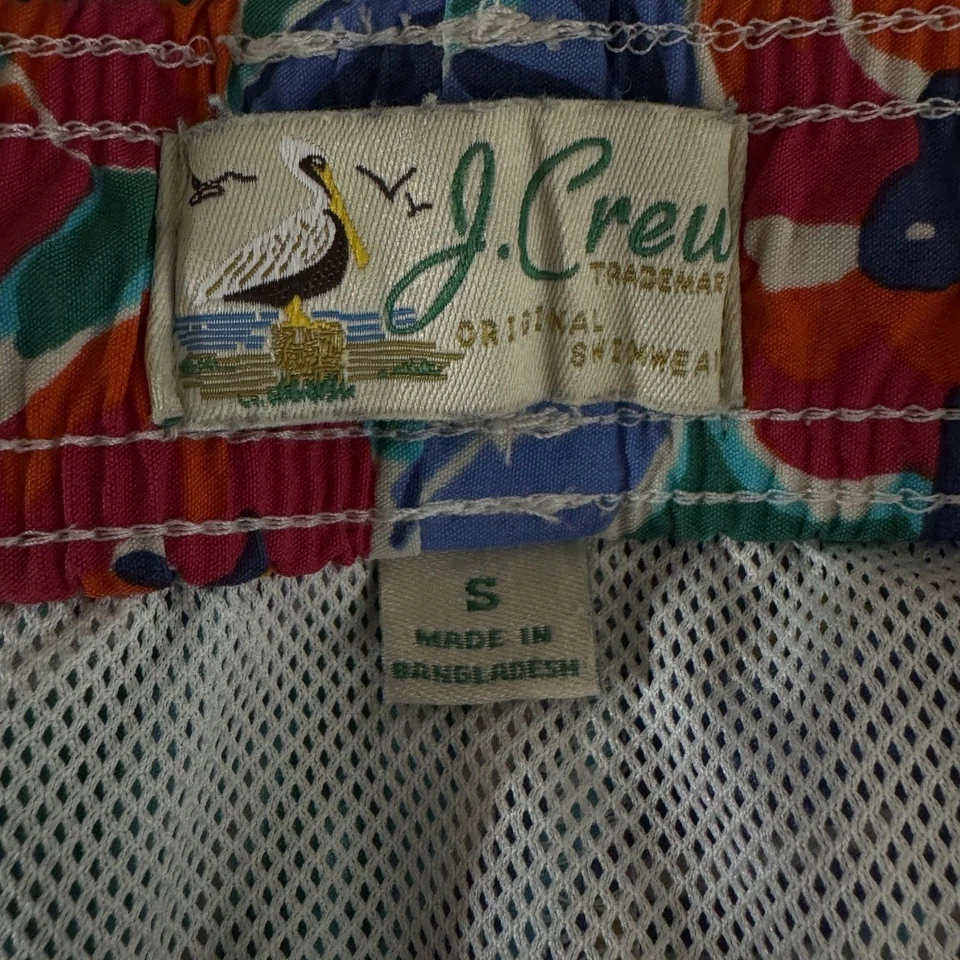 CrewCuts J. Baúl de baño Crew floral tropical ECONYL nailon para niño talla 6 pequeño Foto 3 de 4