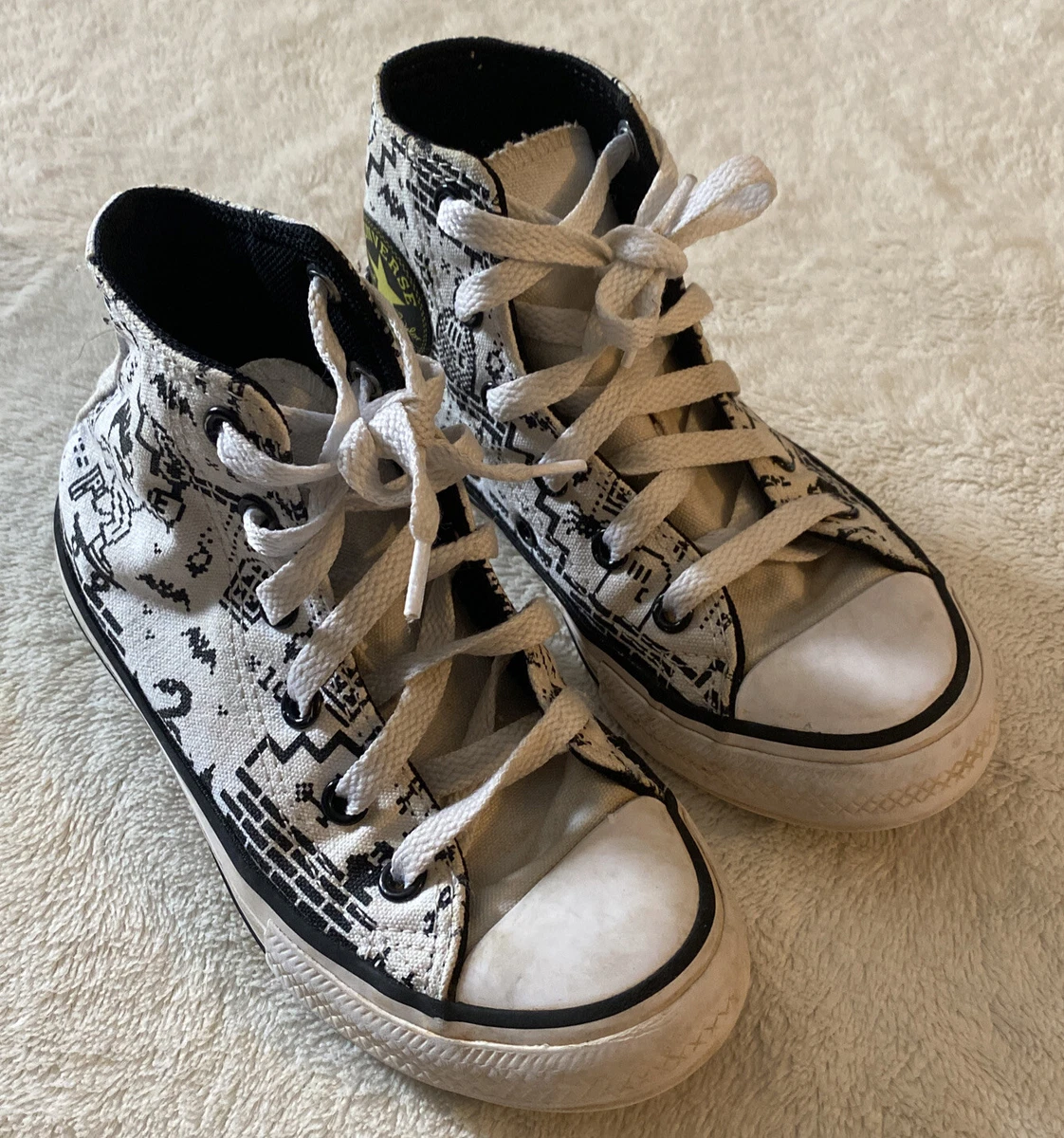 White converse top high tops kids