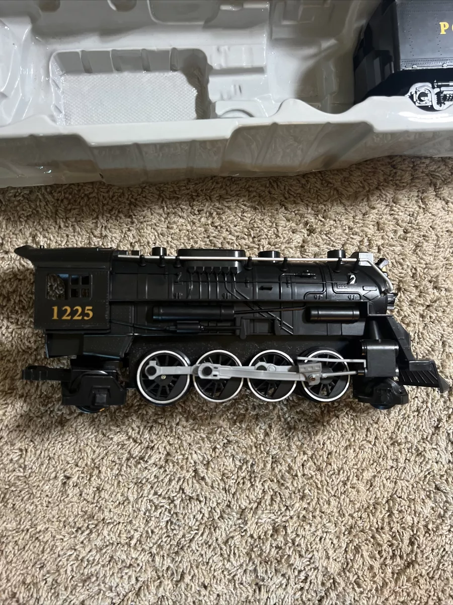 Lionel Polar Express Train Set - Great condition - No Remote