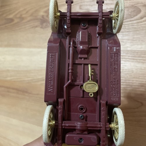 Limited Edition Performance Pioneer Ed “Big Daddy” Roth 1916 Studebaker Van Bank - Picture 6 of 12
