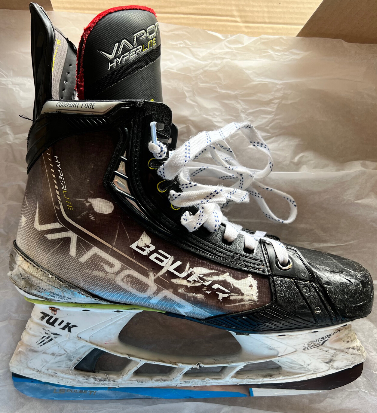 Bauer Vapor Hyperlite Ice Hockey Skates Senior Size 7.5 Fit 3 With