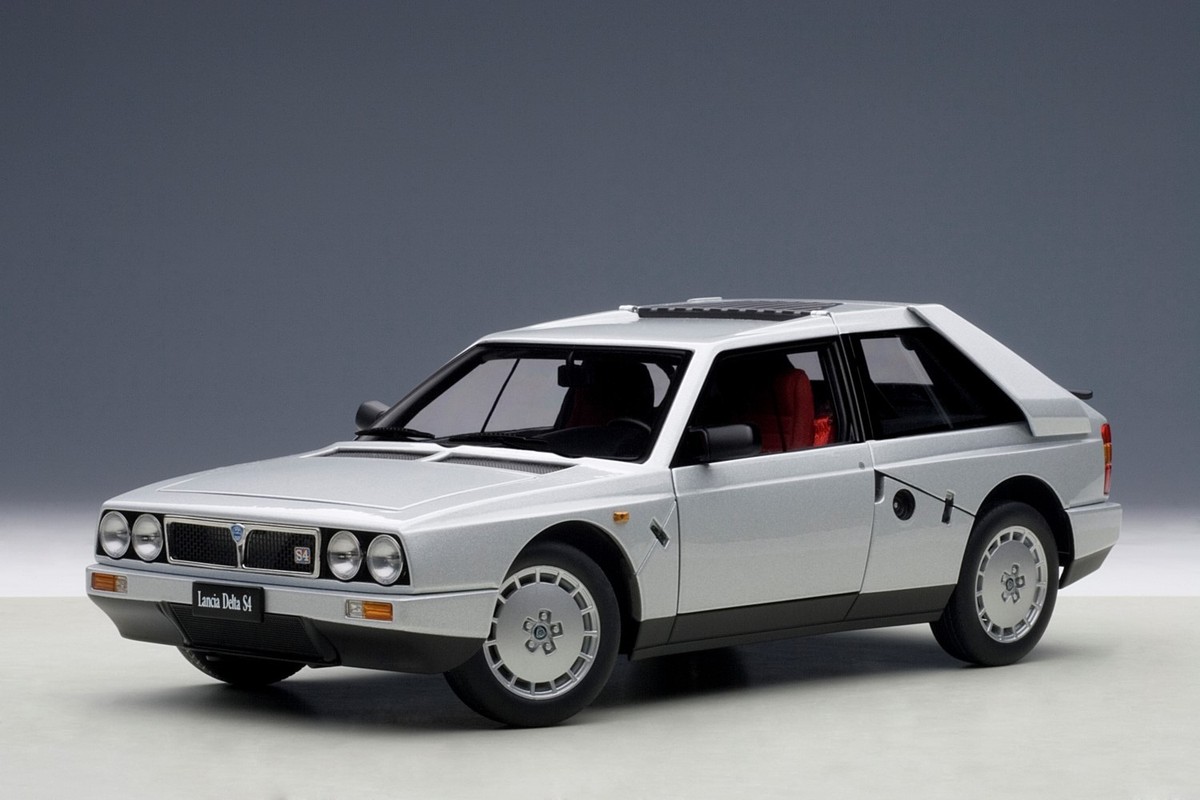 【未使用】AUTOart Lancia delta S4 1/18 1985 LANCIA DELTA S4 GRAY PLAIN 1:18 by AUTOART #74772 BRAND NEW