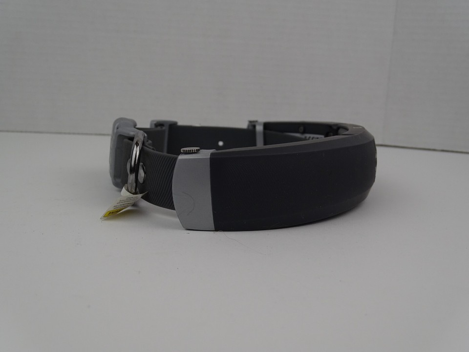 Halo Three Dog Collar GPS Wireless Fence Graphite M/L Used Cesar Millan