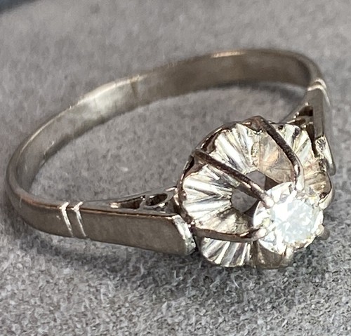 Vintage Diamond Ring Estate Fine Jewelry Pre-Owned Platinum 7.75 Buttercup-Set - Picture 2 of 24