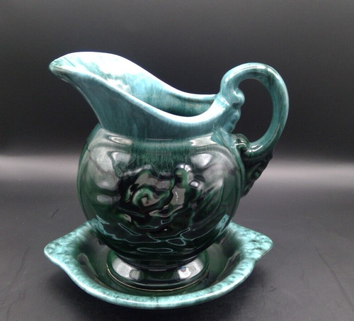 Vintage Hull USA Pottery Rose Design Pitcher and Saucer- Green - Picture 3 of 12