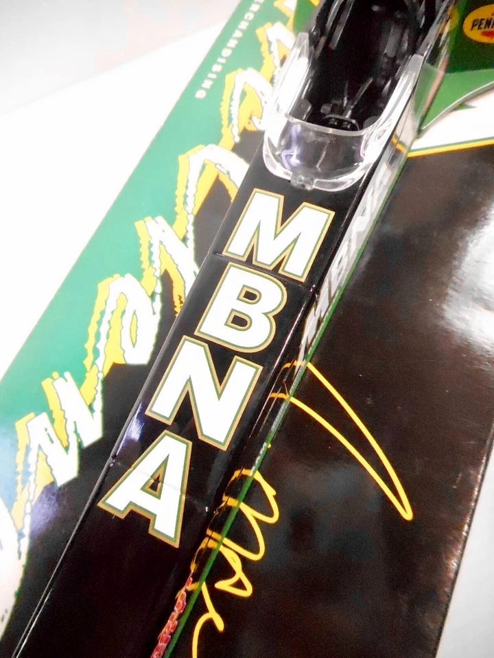 Action Cory McClenathan Top Fuel Dragster 2000 escala 1:24 fundido a presión Foto 4 de 4