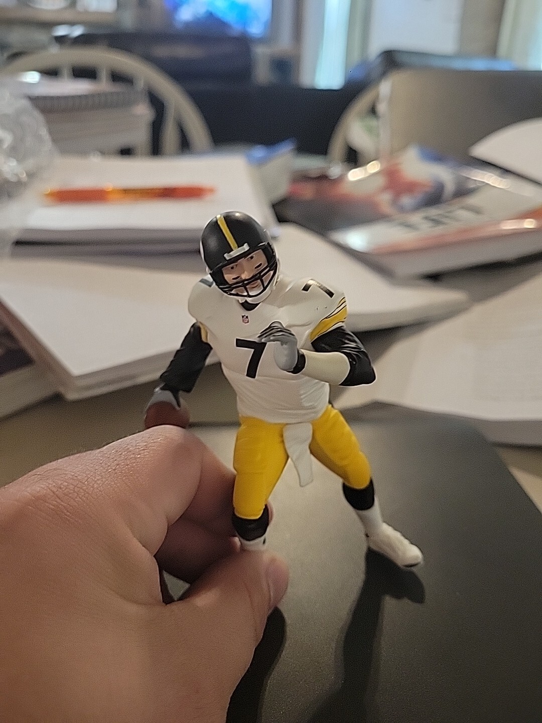 2007 Hallmark NFL Ben Roethlisberger Steelers “Football Legends” 13th