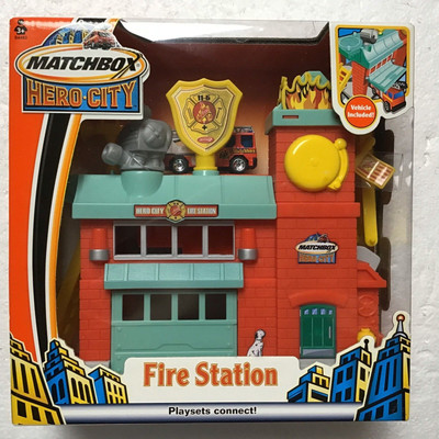 UNOPENED! MATCHBOX HERO CITY FIRE STATION Play Set 1:64 SEALED B4483 Mattel 2003