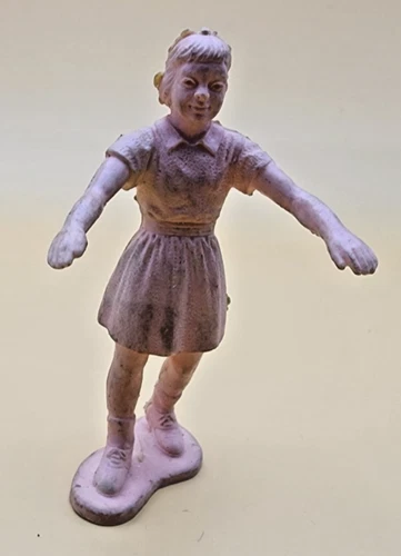Vintage 1950's Auburn 3" Figure Young Girl Playing. From Auburn Picnic Set