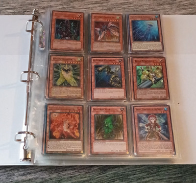 Konami Yu-Gi-Oh! TCG Binder Lot The Lost Millennium Spanish 1st Ed Foil