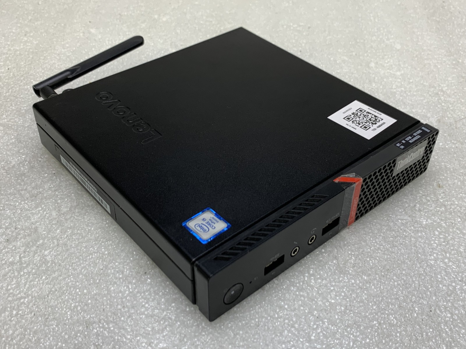 Lenovo ThinkCentre M900 Core i5-6500T 2.5GHz 8GB RAM 256GB SSD NO OS Fair
