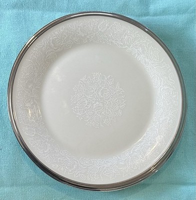 Lenox Moonspun, White Flowers, Platinum: Bread Plate (s), 6 1/4'', Lt Wear