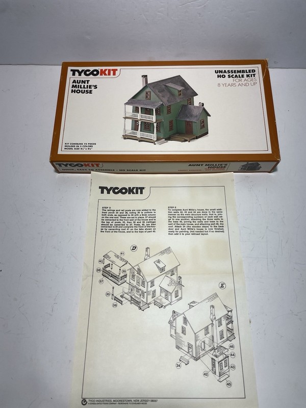 Vintage TYCO HO Scale Model Train Building Aunt Millie’s House Building Kit 7776