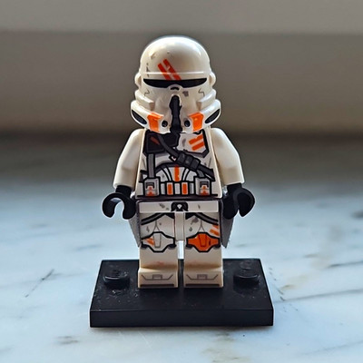 LEGO Star Wars Airbone Clonetrooper /2020